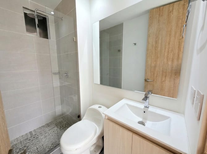 Apartamento de 2 alcobas en arriendo en Américas Central, Bogotá, 67 m² · foto 2 de 16