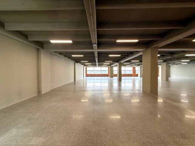 Oficina en arriendo en Olaya Herrera, Medellín, 1940 m² · foto 10 de 24