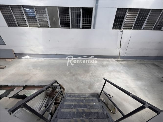 Local en arriendo en Perpetuo Socorro, Medellín, 62 m² · foto 3 de 20
