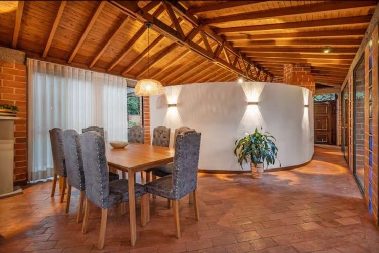 Casa de 4 alcobas en venta en El Campestre, Medellín, 253 m² · foto 10 de 16