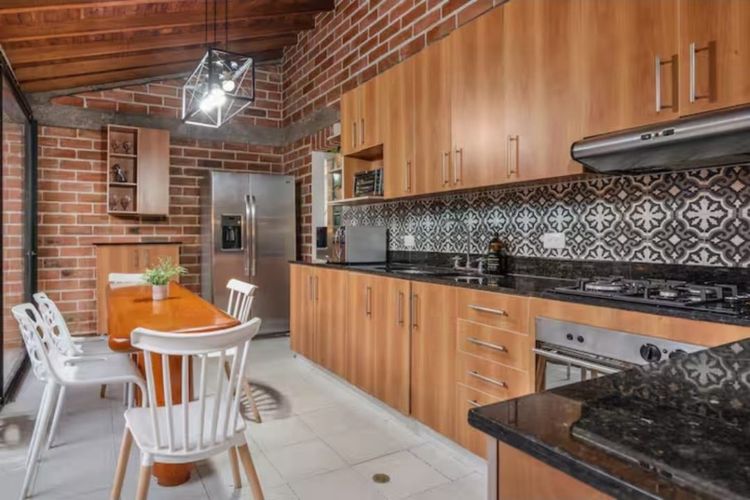 Casa de 4 alcobas en venta en El Campestre, Medellín, 253 m² · foto 11 de 16