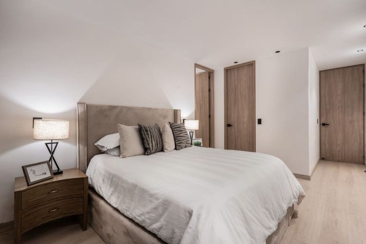 Apartamento de 5 alcobas en venta en Castropol, Medellín, 400 m² · foto 2 de 10