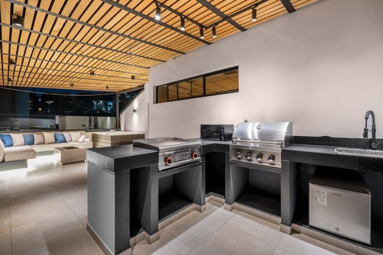 Apartamento de 5 alcobas en venta en Castropol, Medellín, 400 m² · foto 3 de 10