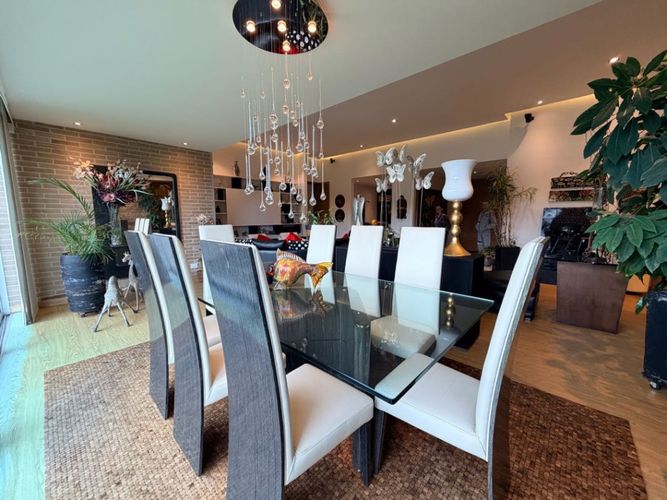 Casa de 3 alcobas en venta en Loma Del Escobero, Envigado, 315 m² · foto 8 de 16