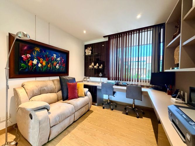 Casa de 3 alcobas en venta en Loma Del Escobero, Envigado, 315 m² · foto 9 de 16