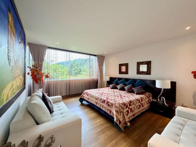 Casa de 3 alcobas en venta en Loma Del Escobero, Envigado, 315 m² · foto 15 de 16