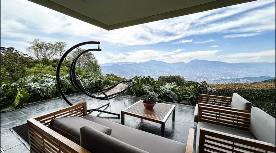 Casa de 3 alcobas en venta en Las Palmas, Medellín · foto 3 de 5