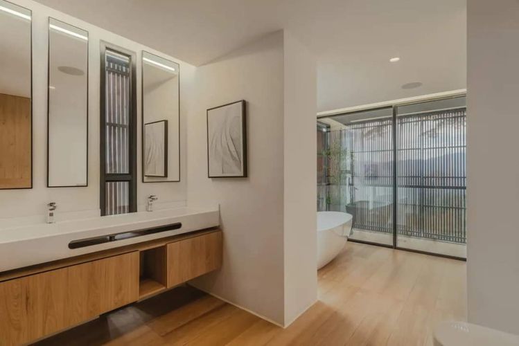 Casa de 4 alcobas en venta en Los Balsos, Medellín, 844 m² · foto 3 de 14