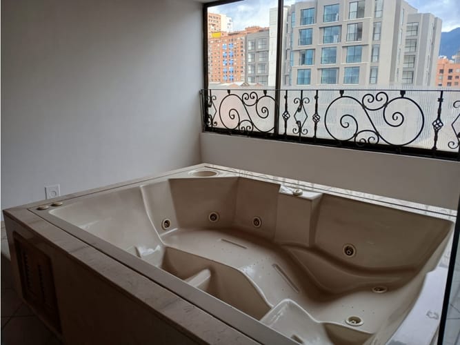 Apartamento de 3 alcobas en venta en El Recuerdo, Bogotá, 134 m² · foto 20 de 24