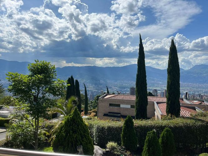 Apartamento de 4 alcobas en venta en Los Balsos, Medellín, 450 m² · foto 7 de 10