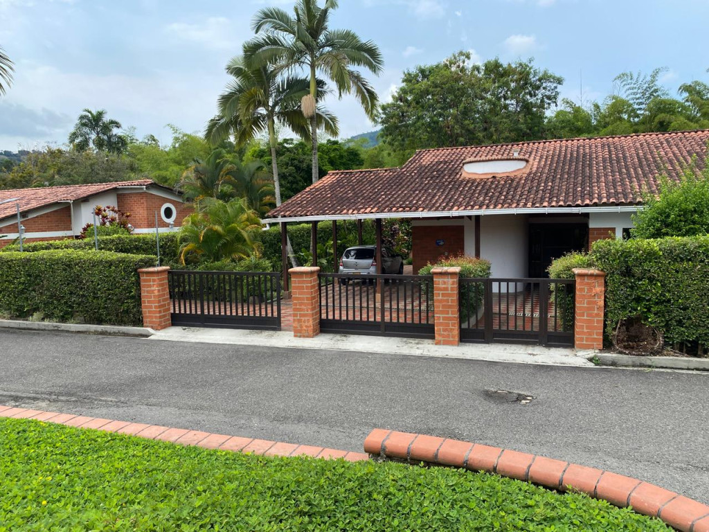 Casa en venta en Combia, Pereira · foto 2 de 24