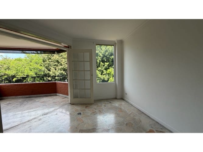 Apartamento de 3 alcobas en venta en Ciudad Jardin, Cali, 137 m² · foto 4 de 24