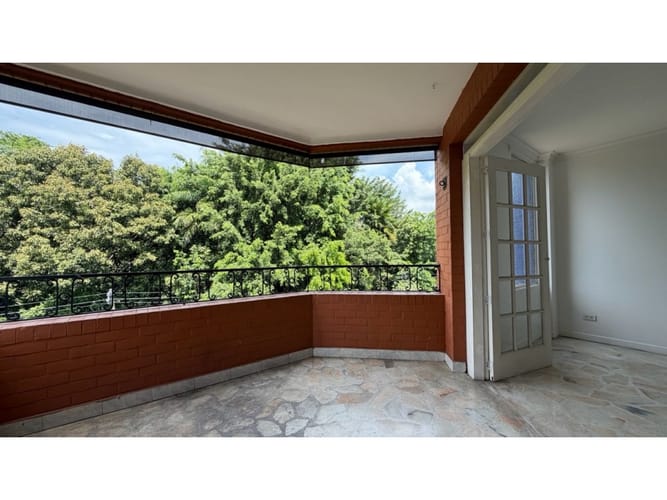 Apartamento de 3 alcobas en venta en Ciudad Jardin, Cali, 137 m² · foto 5 de 24