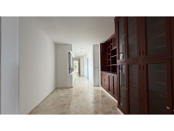 Apartamento de 3 alcobas en venta en Ciudad Jardin, Cali, 137 m² · foto 22 de 24