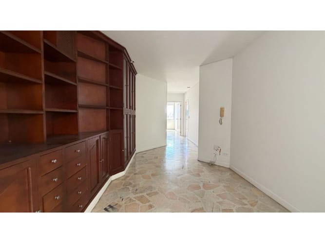 Apartamento de 3 alcobas en venta en Ciudad Jardin, Cali, 137 m² · foto 21 de 24