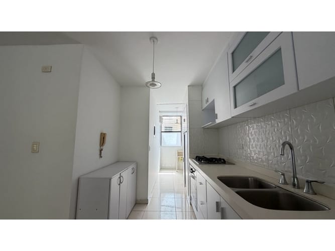Apartamento de 3 alcobas en venta en Ciudad Jardin, Cali, 137 m² · foto 15 de 24