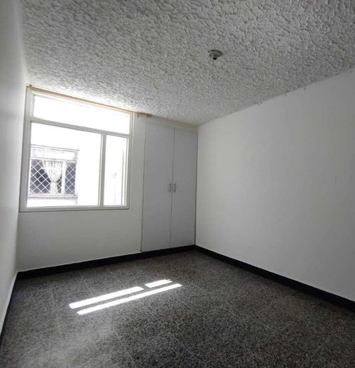Apartamento de 4 alcobas en venta en La Pola, Ibagué, 125 m² · foto 9 de 17