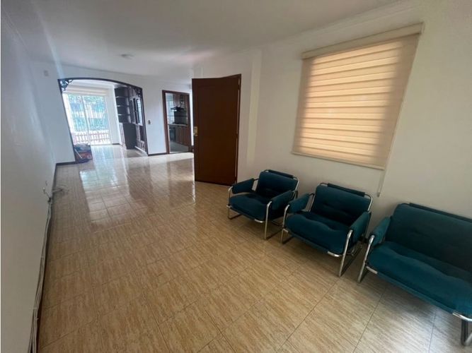 Casa de 3 alcobas en venta en Cr. Torres De Laureles, Armenia, 146 m² · foto 3 de 17