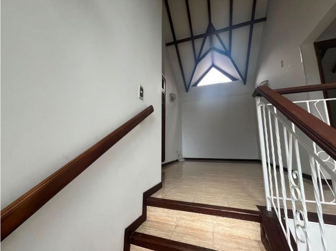 Casa de 3 alcobas en venta en Cr. Torres De Laureles, Armenia, 146 m² · foto 6 de 17