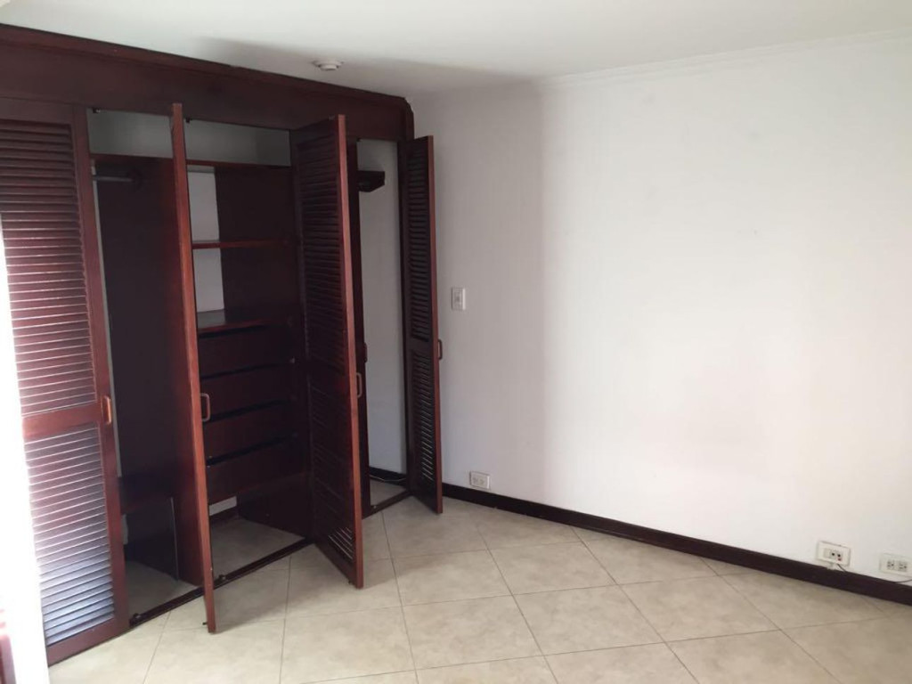 Apartamento en venta en Pontevedra, Bogotá · foto 14 de 15