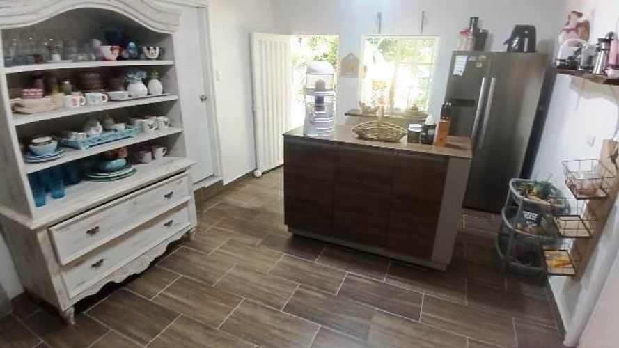 Casa de 5 alcobas en venta en El Saladito, Cali, 360 m² · foto 5 de 24