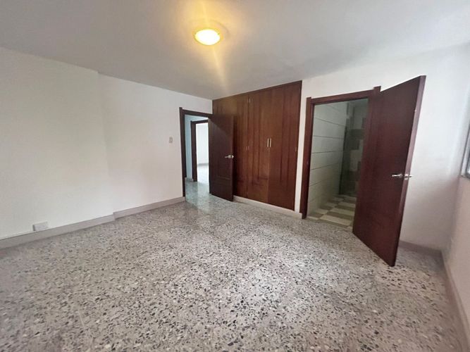 Apartamento de 3 alcobas en venta en Altos Del Prado, Barranquilla, 253 m² · foto 9 de 24