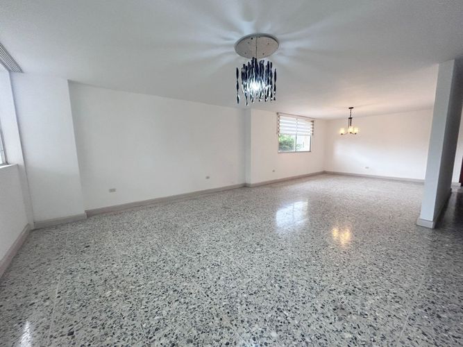 Apartamento de 3 alcobas en venta en Altos Del Prado, Barranquilla, 253 m² · foto 13 de 24