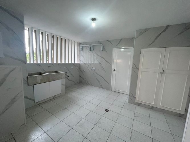 Apartamento de 3 alcobas en venta en Altos Del Prado, Barranquilla, 253 m² · foto 23 de 24