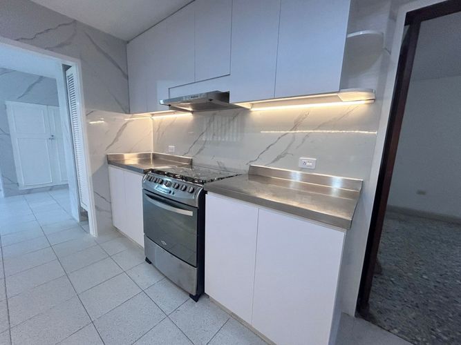 Apartamento de 3 alcobas en venta en Altos Del Prado, Barranquilla, 253 m² · foto 24 de 24