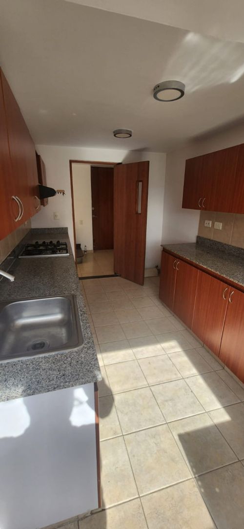 Apartamento de 4 alcobas en arriendo en Los Balsos, Medellín, 151 m² · foto 5 de 20