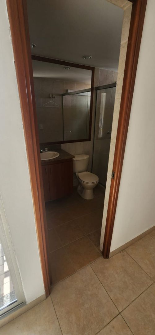 Apartamento de 4 alcobas en arriendo en Los Balsos, Medellín, 151 m² · foto 13 de 20