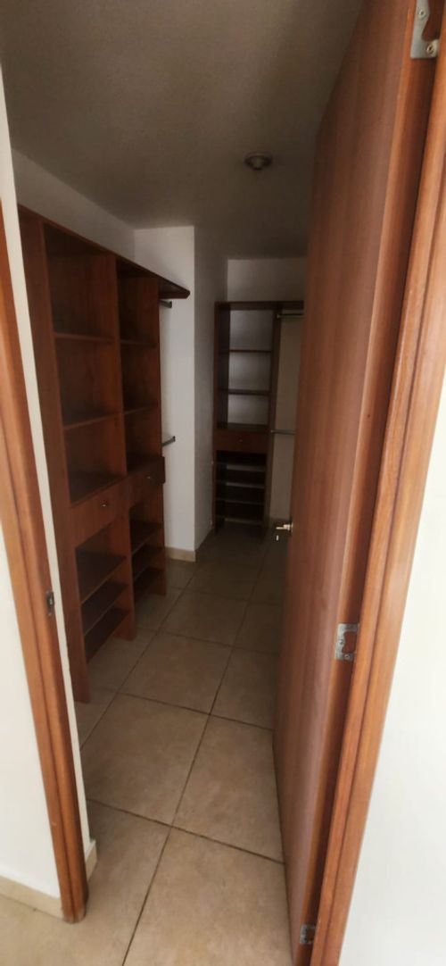 Apartamento de 4 alcobas en arriendo en Los Balsos, Medellín, 151 m² · foto 16 de 20