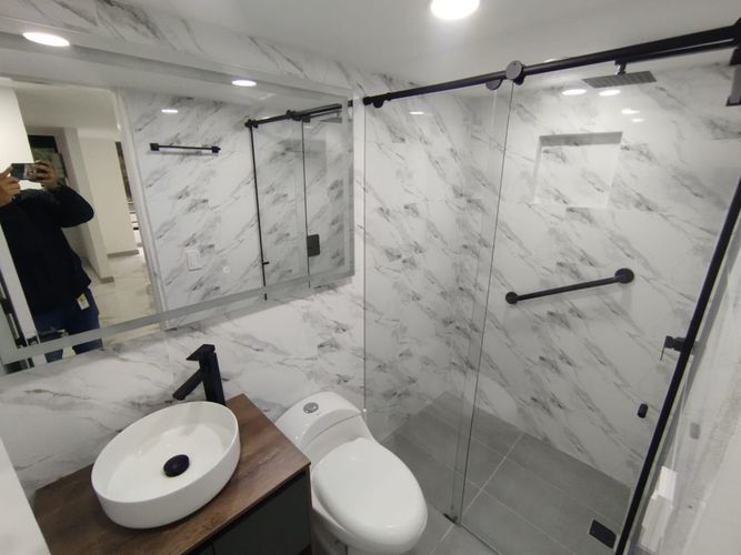 Apartamento de 3 alcobas en venta en Castropol, Medellín, 118 m² · foto 7 de 8