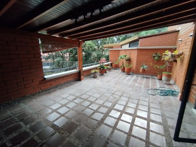 Apartamento de 3 alcobas en venta en Castropol, Medellín, 118 m² · foto 8 de 8