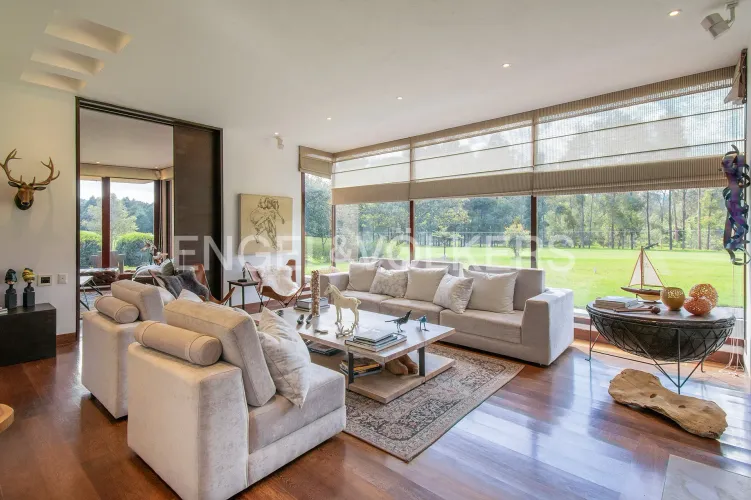 Casa de 4 alcobas en venta en Centro, Sopó, 490 m² · foto 2 de 20