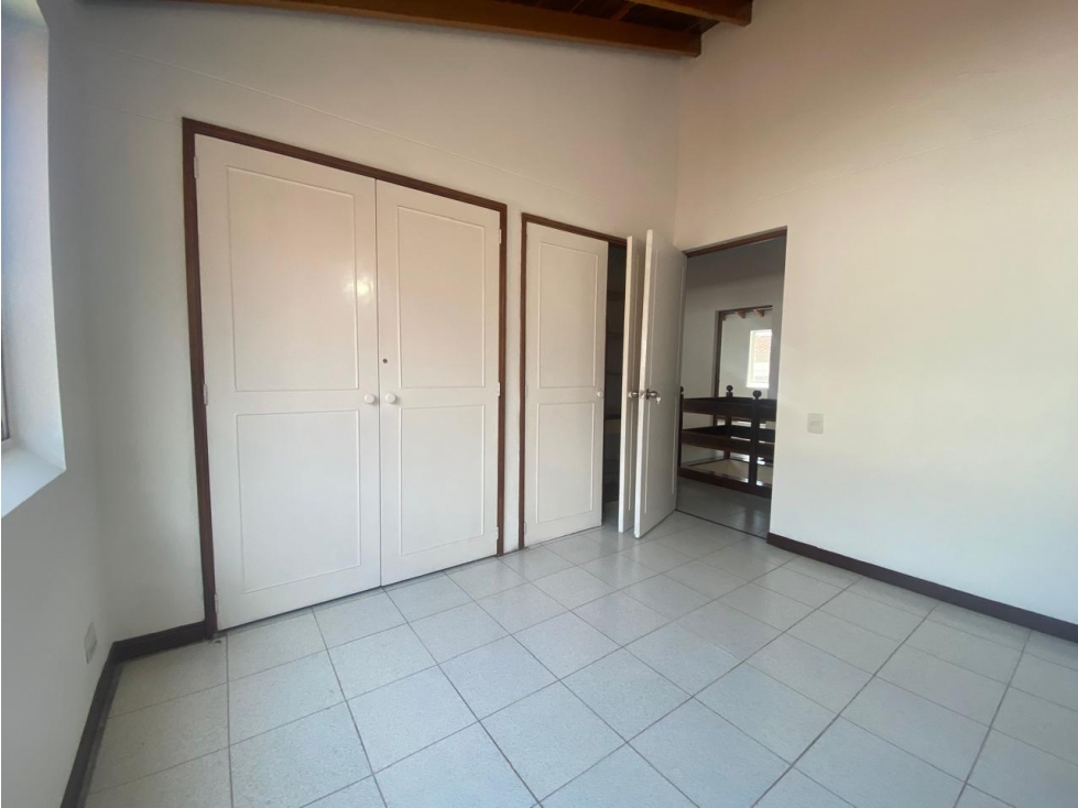 Casa en arriendo en La Candelaria, Medellín · foto 9 de 24