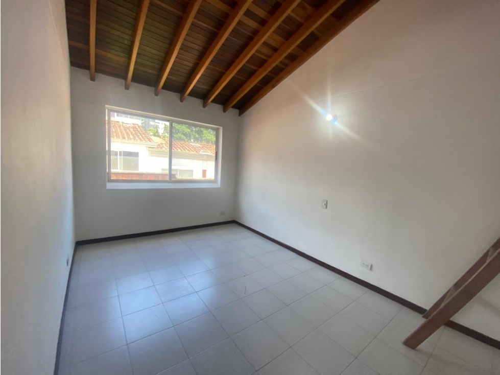 Casa en arriendo en La Candelaria, Medellín · foto 13 de 24