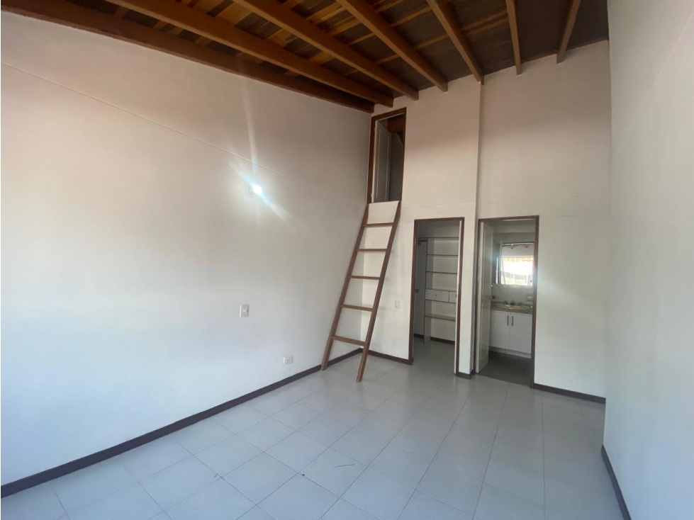 Casa en arriendo en La Candelaria, Medellín · foto 14 de 24