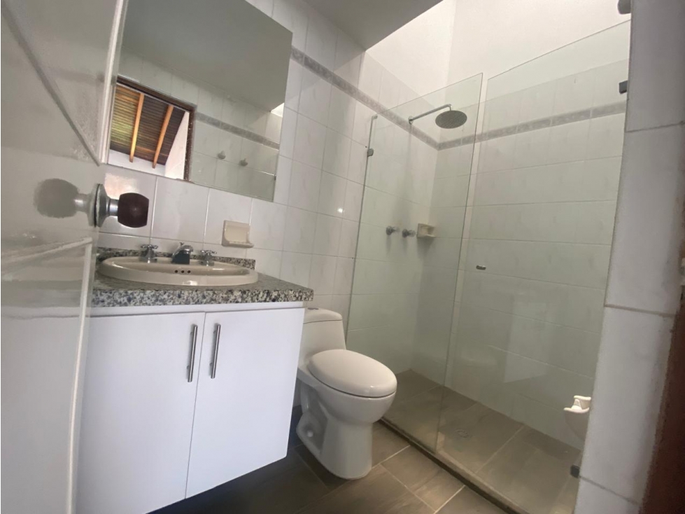 Casa en arriendo en La Candelaria, Medellín · foto 21 de 24
