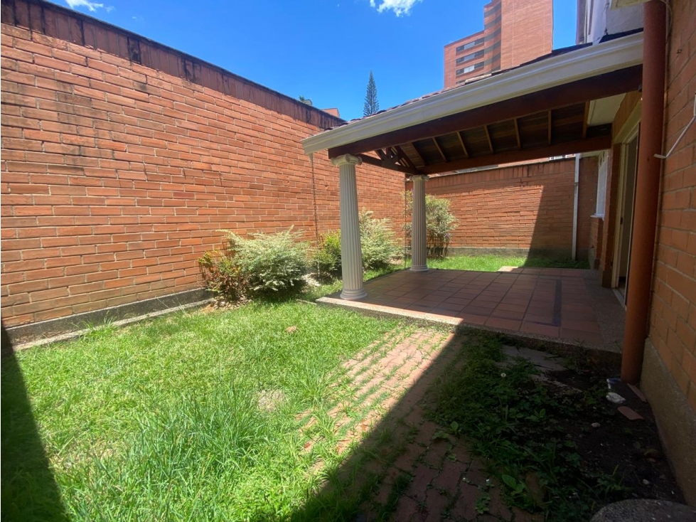 Casa en arriendo en La Candelaria, Medellín · foto 22 de 24