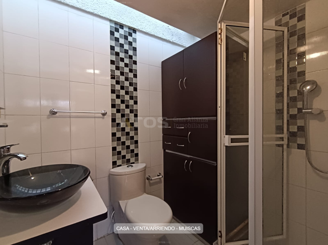 Casa de 4 alcobas en venta en Los Muiscas, Tunja, 211 m² · foto 11 de 24
