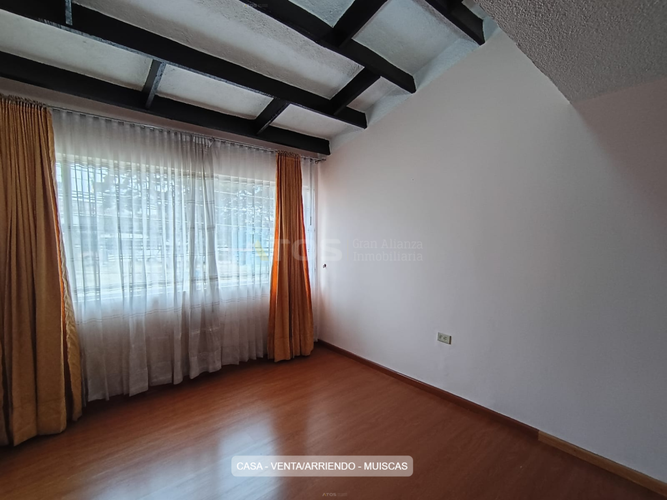 Casa de 4 alcobas en venta en Los Muiscas, Tunja, 211 m² · foto 17 de 24