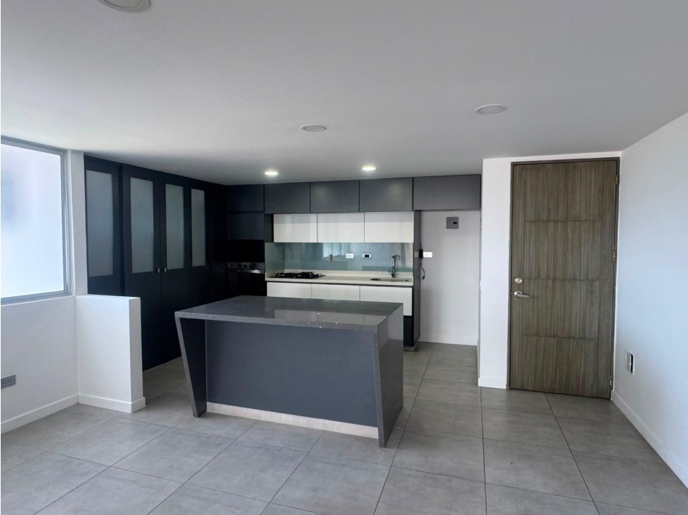 Apartamento en arriendo en Rionegro · foto 2 de 13