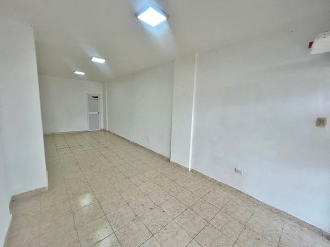 Local en arriendo en El Recreo, Barranquilla, 32 m² · foto 2 de 11