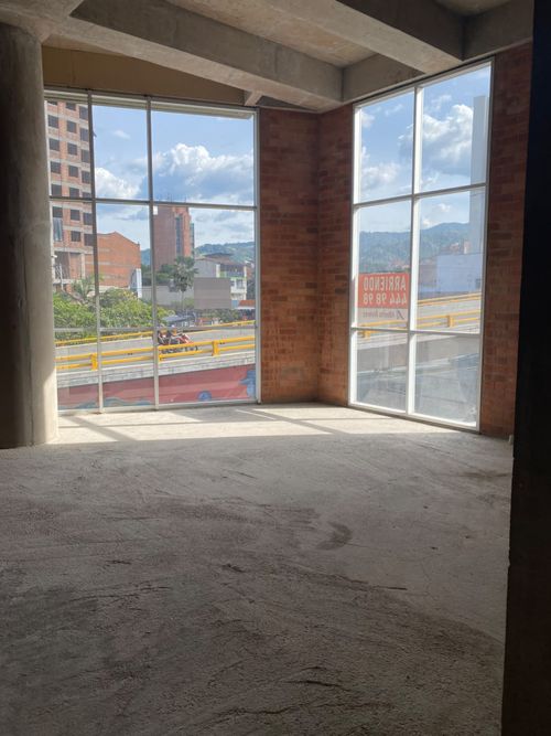 Local en arriendo en La America, Medellín, 64 m² · foto 7 de 7