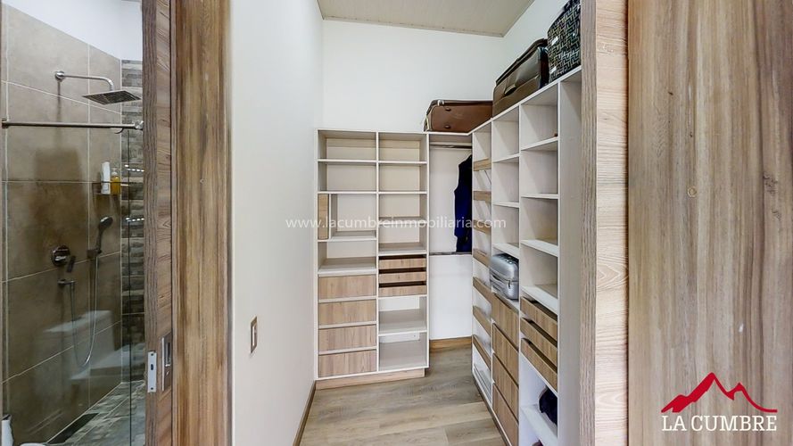 Casa de 3 alcobas en arriendo en Llano Grande, Rionegro, 540 m² · foto 19 de 24