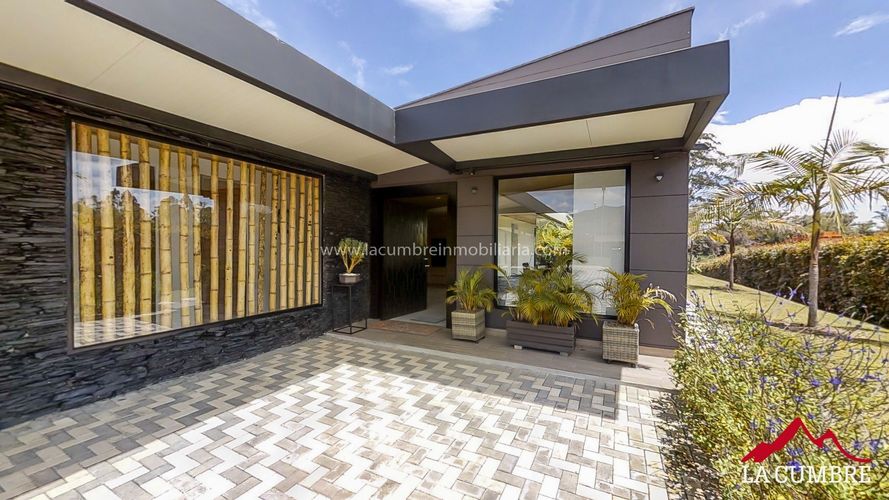 Casa de 3 alcobas en arriendo en Llano Grande, Rionegro, 540 m² · foto 15 de 24