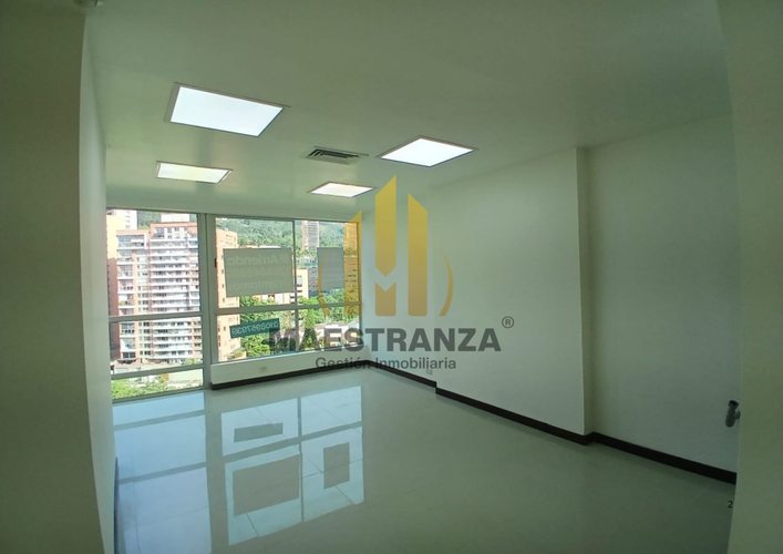 Oficina en arriendo en Los Naranjos, Medellín, 35 m² · foto 6 de 9