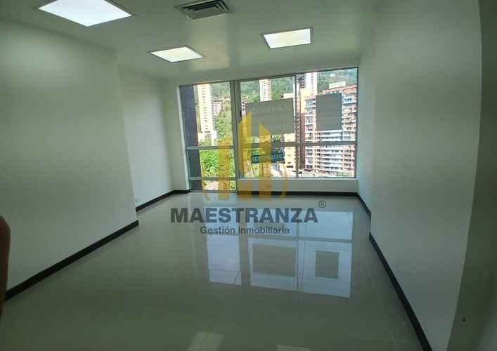 Oficina en arriendo en Los Naranjos, Medellín, 35 m² · foto 7 de 9