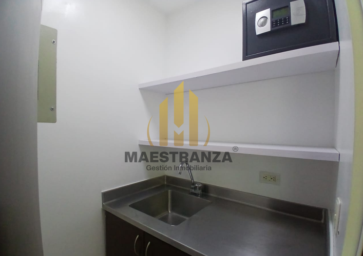 Oficina en arriendo en Los Naranjos, Medellín, 35 m² · foto 8 de 9